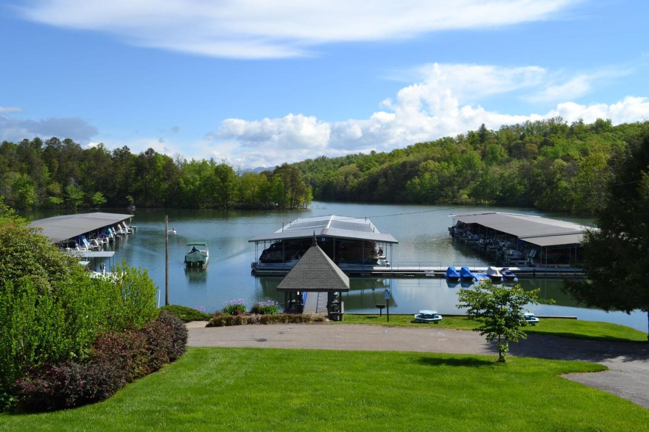 Boundary Waters Resort & Marina Гайавассі Екстер'єр фото